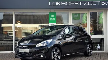 Zwart Gebruikt 2019 Peugeot 208 GT-line Hatchback | € 11.250 (Super prijs)