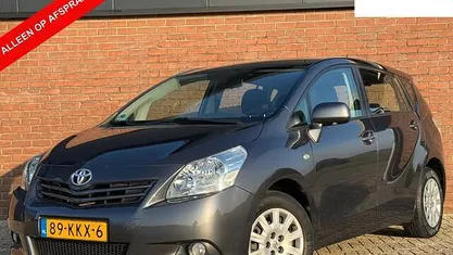 Grijs Occasion 2010 Toyota Verso MPV | € 9.995 (Eerlijke prijs)