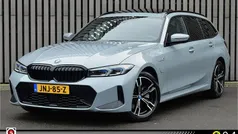 Gebruikt 2023 BMW 330e M Sport Stationwagen | € 40.895 (Eerlijke prijs)