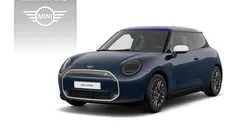 Blauw Nieuw 2025 Mini Cooper SE Favoured Hatchback | € 41.690 (Eerlijke prijs)