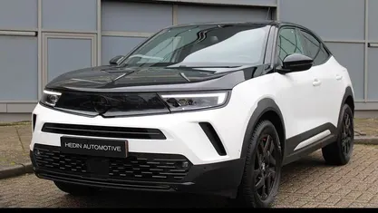 Wit Occasion 2022 Opel Mokka Ultimate SUV | € 21.945 (Eerlijke prijs)