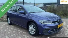 Blauw Gebruikt 2023 VW Polo Business Hatchback | € 23.940 (Eerlijke prijs)