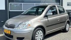 Grijs Gebruikt 2003 Toyota Yaris Verso Sol MPV | € 3.385 (Eerlijke prijs)
