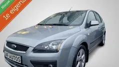 Grijs Gebruikt 2005 Ford Focus Hatchback | € 2.250 (Eerlijke prijs)