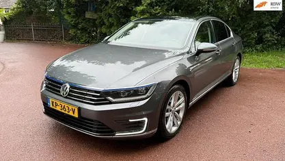 Occasion 2016 VW Passat GTE Sedan | € 13.995 (Eerlijke prijs)