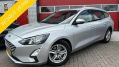 Grijs, metallic lak Gebruikt 2019 Ford Focus Business Edition Stationwagen | € 13.888 (Eerlijke prijs)