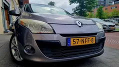 Grijs, metallic lak Gebruikt 2010 Renault Mégane III Hatchback | € 3.995 (Eerlijke prijs)