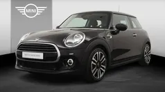 Midnight black metallic (donker zwart) Gebruikt 2020 Mini Cooper Salt Hatchback | € 19.900 (Goede deal)