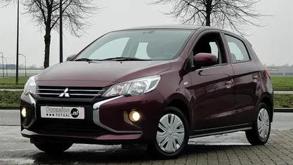 Rood Occasion 2021 Mitsubishi Space Star Hatchback | € 9.950 (Eerlijke prijs)