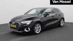 Zwart Gebruikt 2023 Audi A3 Sportback Advanced Hatchback | € 26.900 (Goede deal)