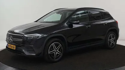 Zwart Occasion 2022 Mercedes EQA250 AMG SUV | € 26.400 (Eerlijke prijs)