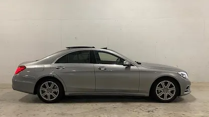 Grijs (metallic) Gebruikt 2014 Mercedes S500 Sedan | € 26.450 (Eerlijke prijs)