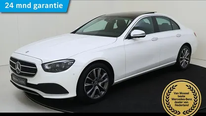Wit Gebruikt 2022 Mercedes E300 Business Sedan | € 42.945 (Eerlijke prijs)