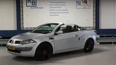 Gebruikt 2005 Renault Mégane Cabriolet Luxe Cabriolet | € 2.450 (Eerlijke prijs)