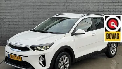 Wit Gebruikt 2025 Kia Stonic SUV | € 23.250 (Eerlijke prijs)