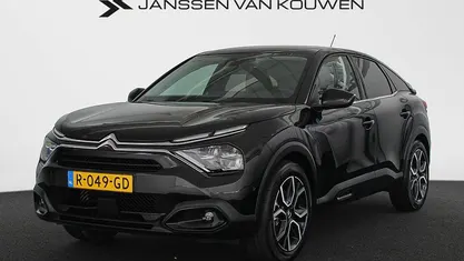 Zwart Gebruikt 2022 Citroën e-C4 Shine SUV | € 17.795 (Eerlijke prijs)