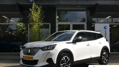 Wit Gebruikt 2023 Peugeot 2008 Allure SUV | € 19.695 (Goede deal)