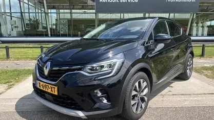 Gebruikt 2021 Renault Captur Intens SUV | € 16.450 (Eerlijke prijs)