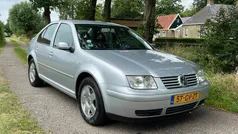 Grijs Gebruikt 2001 VW Bora Trendline Sedan | € 2.750 (Eerlijke prijs)