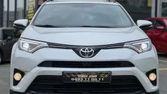 Gebruikt 2016 Toyota RAV4 SUV | € 21.990 (Eerlijke prijs)