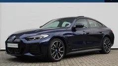 Blauw, metallic lak Gebruikt 2022 BMW i4 Executive Sedan | € 45.950 (Eerlijke prijs)