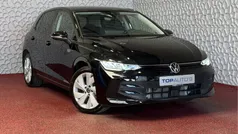 Zwart Gebruikt 2024 VW Golf VIII Edition Hatchback | € 35.440 (Eerlijke prijs)