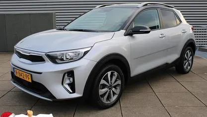 Gebruikt 2022 Kia Stonic SUV | € 19.895 (Eerlijke prijs)