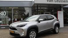 Grijs Gebruikt 2023 Toyota Yaris Cross Business Edition SUV | € 24.400 (Goede deal)