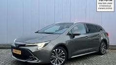 Groen Gebruikt 2024 Toyota Corolla Edition Stationwagen | € 31.900 (Eerlijke prijs)