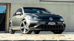 Grijs Gebruikt 2020 VW Golf VIII Select Sedan | € 32.950 (Goede deal)
