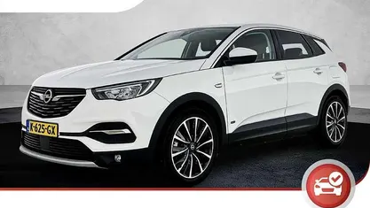 Wit Occasion 2020 Opel Grandland X Innovation SUV | € 21.400 (Eerlijke prijs)