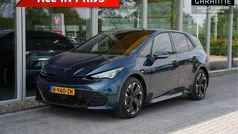 Blauw, metallic lak Gebruikt 2022 Cupra Born Hatchback | € 26.900 (Eerlijke prijs)