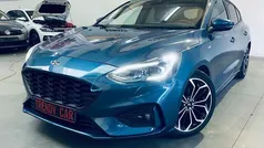 Blauw Gebruikt 2019 Ford Focus ST-Line Sedan | € 17.900 (Eerlijke prijs)
