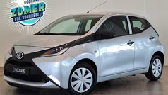 Grijs Gebruikt 2015 Toyota Aygo Hatchback | € 8.695 (Eerlijke prijs)