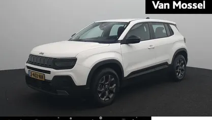 Wit Occasion 2024 Jeep Avenger EV Longitude SUV | € 22.445 (Eerlijke prijs)