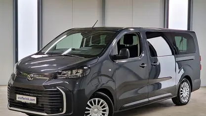 Grijs Nieuw 2025 Toyota Proace Verso Stationwagen | € 39.450 (Eerlijke prijs)