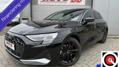 Zwart Gebruikt 2024 Audi A3 Sportback S-Line Hatchback | € 37.995 (Eerlijke prijs)