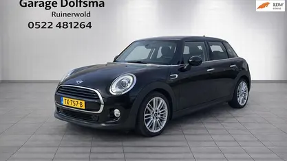 Occasion Mini Cooper Business 102 PK (75 kW) 2015 Zwart Hatchback