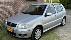 Grijs Gebruikt 2001 VW Polo Edition Hatchback | € 1.545 (Eerlijke prijs)
