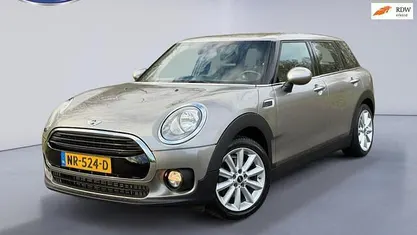 Gebruikt 2017 Mini Cooper Clubman Business Stationwagen | € 13.945 (Eerlijke prijs)