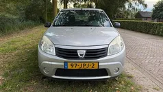 Gebruikt 2009 Dacia Sandero Ambiance Hatchback | € 999 (Goede deal)
