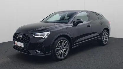 Zwart Gebruikt 2022 Audi Q3 Business SUV | € 35.880 (Super prijs)