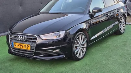 Occasion 2014 Audi A3 Ambition Sedan | € 12.440 (Eerlijke prijs)