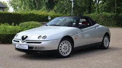 Zilver, metallic lak Gebruikt 1997 Alfa Romeo Spider Cabriolet | € 5.900 (Super prijs)