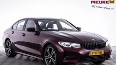 Rood Gebruikt 2022 BMW 330 Basis Sedan | € 32.900 (Super prijs)