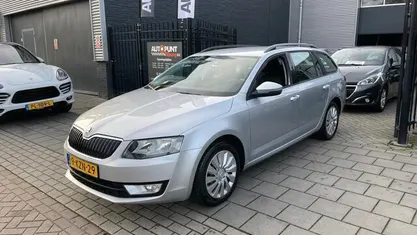 Occasion Skoda Octavia Ambition 105 PK (77 kW) 2013 Stationwagen