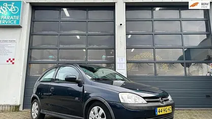 Gebruikt 2001 Opel Corsa Sport Hatchback | € 1.450 (Eerlijke prijs)