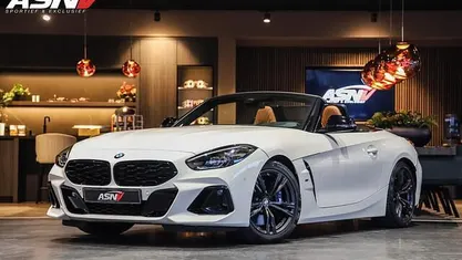 Wit Occasion 2024 BMW Z4 Executive Cabriolet | € 64.945 (Eerlijke prijs)