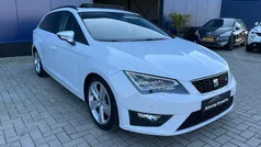 Wit, metallic lak Gebruikt 2015 Seat Leon ST FR Stationwagen | € 12.749 (Goede deal)