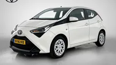 Gebruikt 2020 Toyota Aygo X-play Hatchback | € 10.450 (Eerlijke prijs)
